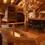 Chalet Khione