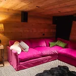 Chalet Khione
