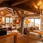Khione Chalet