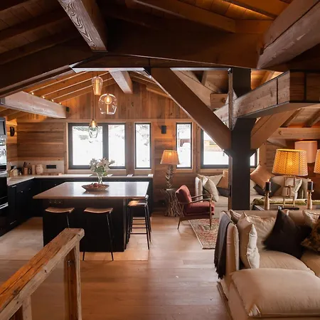 Khione Chalet